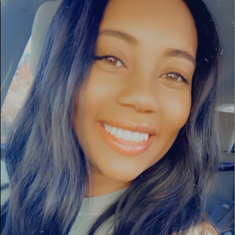 Meet your Posher, Crystal